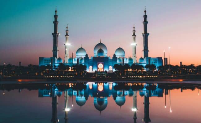 مسجد الشيخ زايد في أبوظبي
